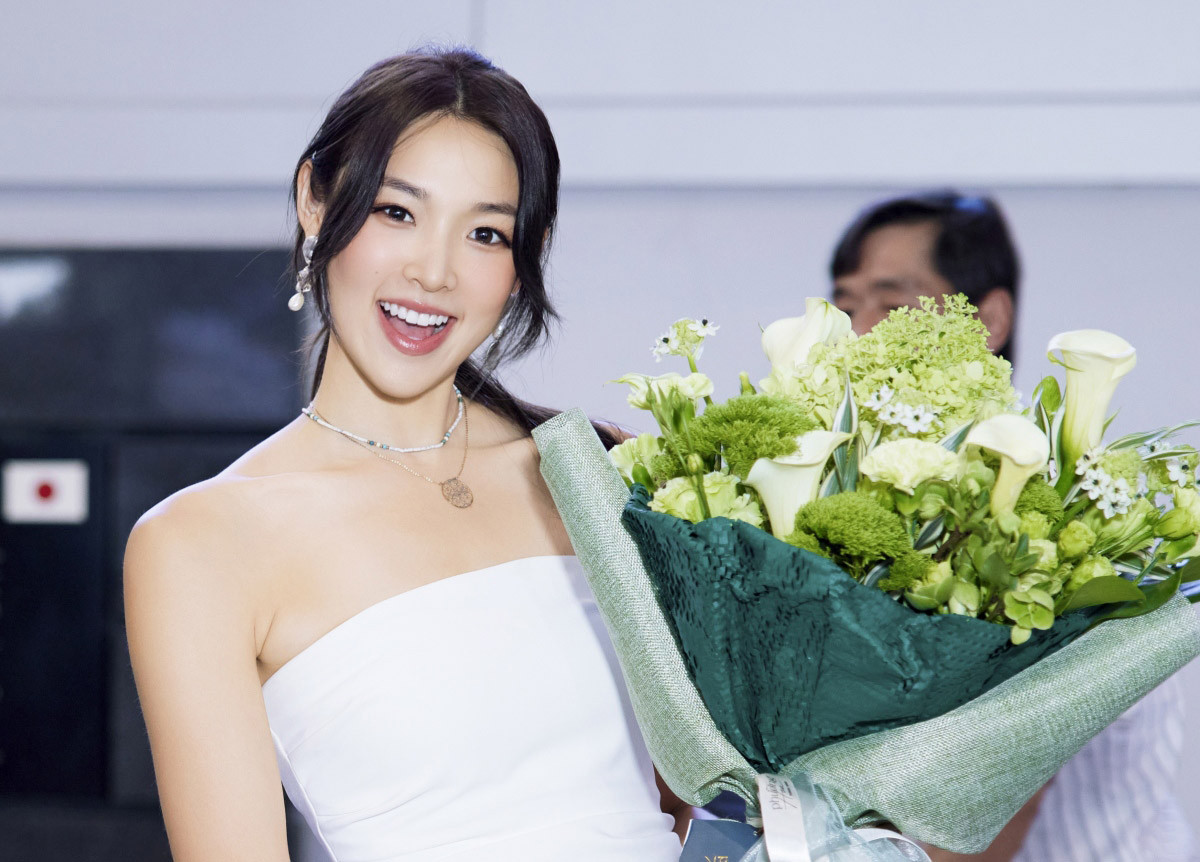 Người đẹp Hàn Quốc Mina Sue Choi đăng quang Hoa hậu Trái Đất 2022